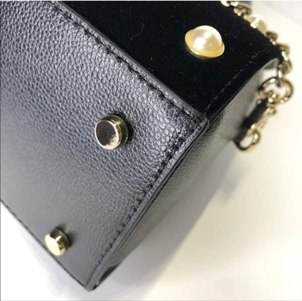 EUC Kate Spade New York Reily Laurel Way Blk Velvet Pearl Stud Crossbody Handbag